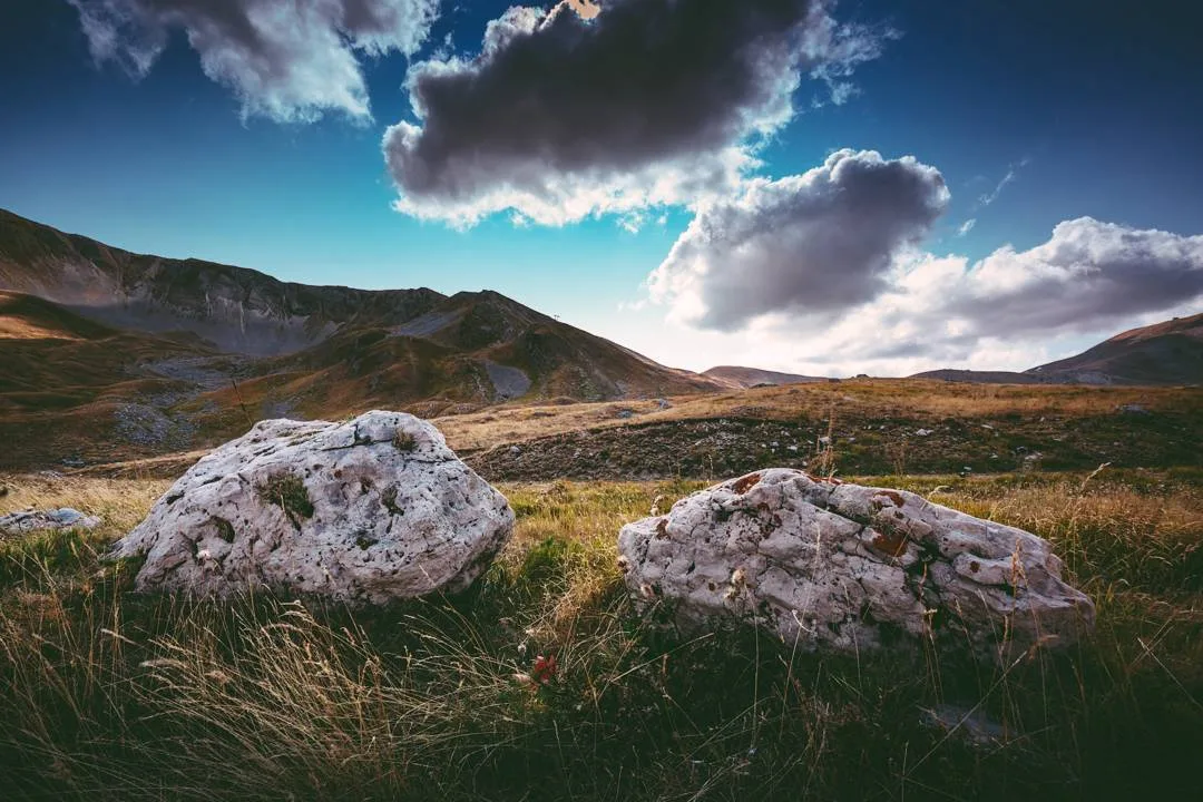 Rocks and Clouds #sonya7r2 #campoimperatore #volgoabruzzo #yallersabruzzo #visi