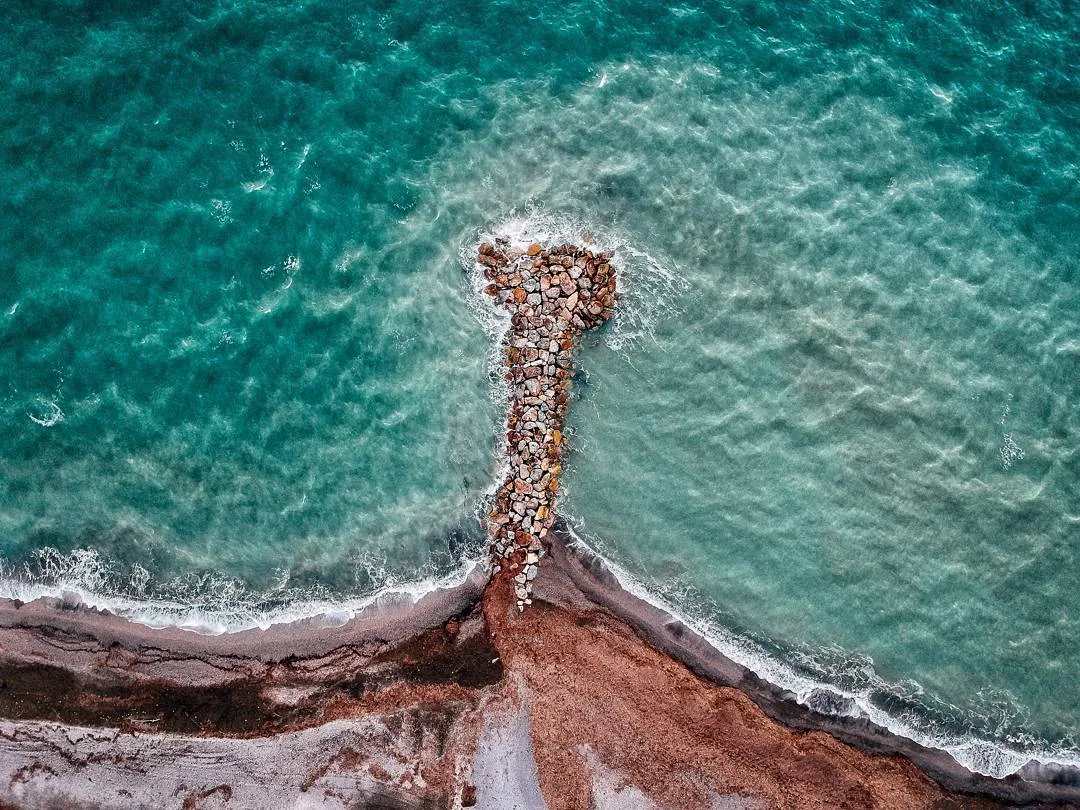 Coastline II . . . #dronenature #cecina #volgotoscana #earth_shotz #visittuscany
