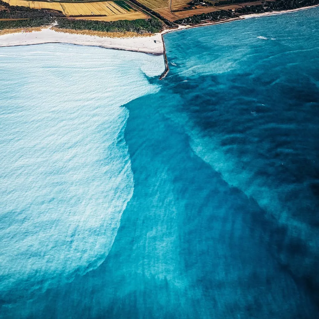Mixed Layers... #dronelife #oceanlover #love #yallerstoscana #siviaggiare_italia